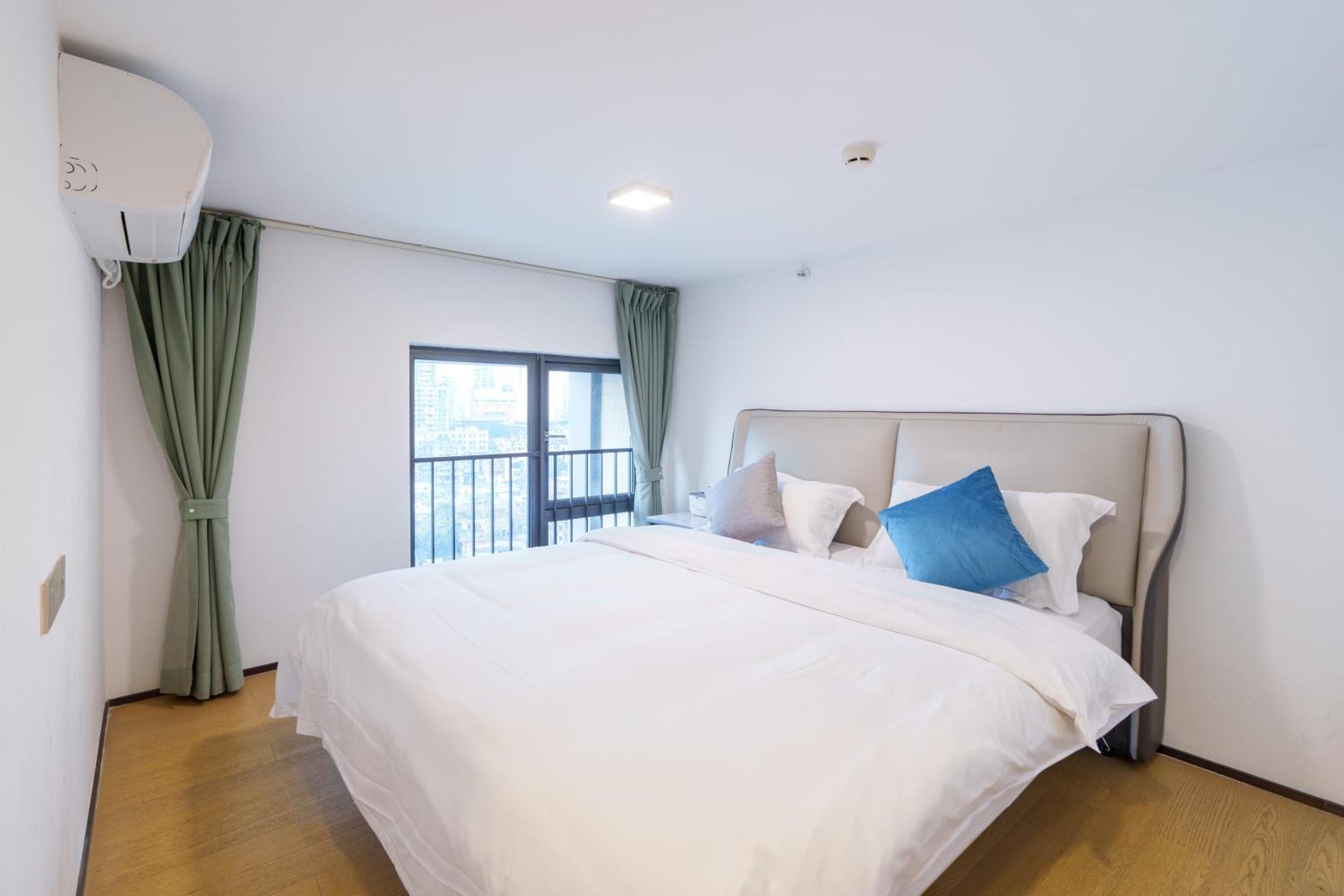 Sunny International Apartment From Beijing Road Гуанджоу Екстериор снимка